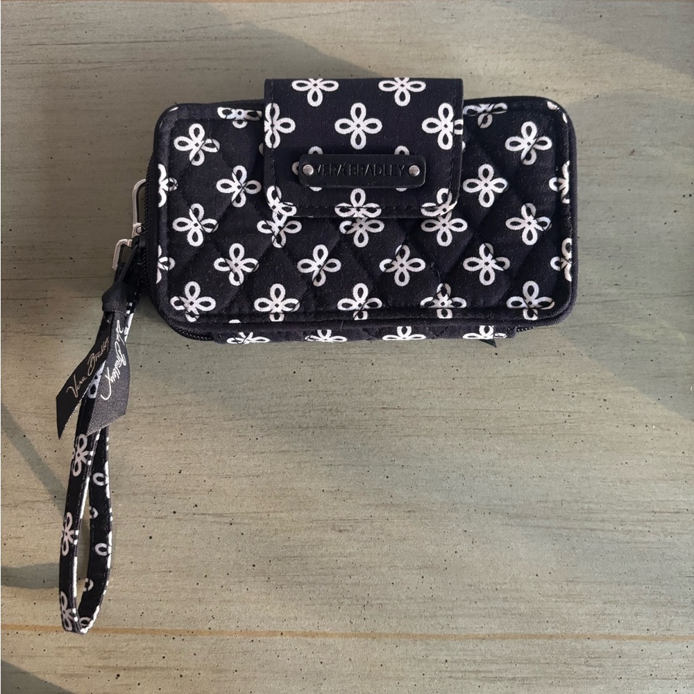 Vera Bradley Black & White Quilted Wristlet/Phone Case